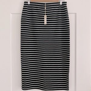 NWT Max Studio stretch B+W striped midi skirt
